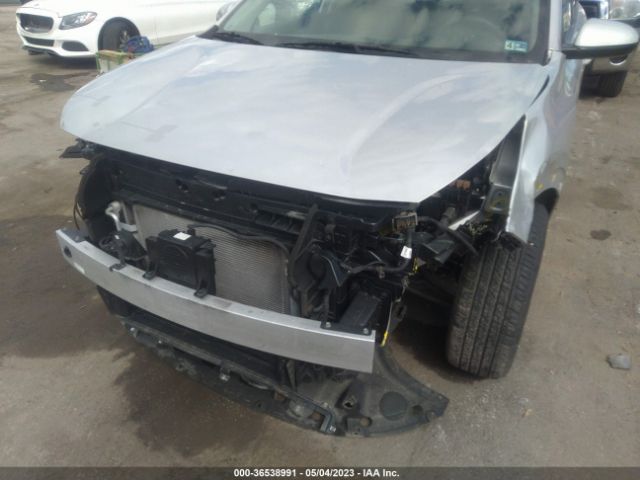 KNDCB3LC3L5451610 KIA NIRO LX