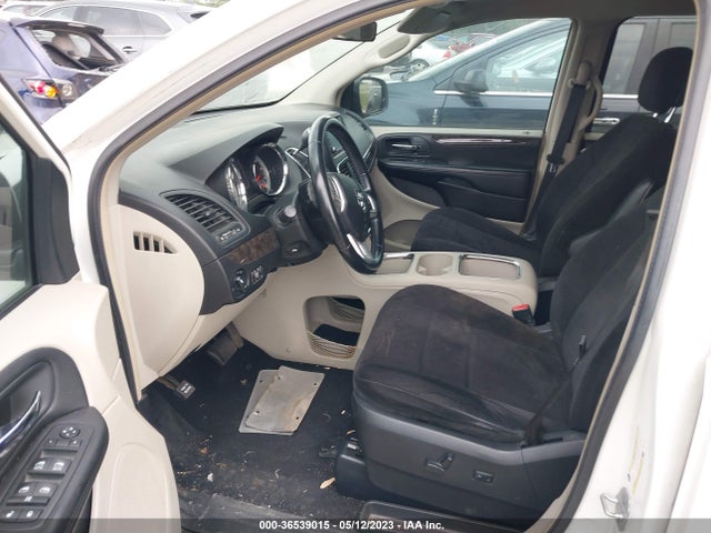 2011 DODGE GRAND CARAVAN CREW VIN: 2D4RN5DG5BR657126