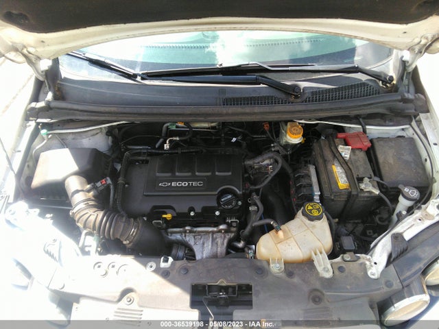 Chevrolet SONIC LT 2014 1G1JC5SB9E4147479 Image 10