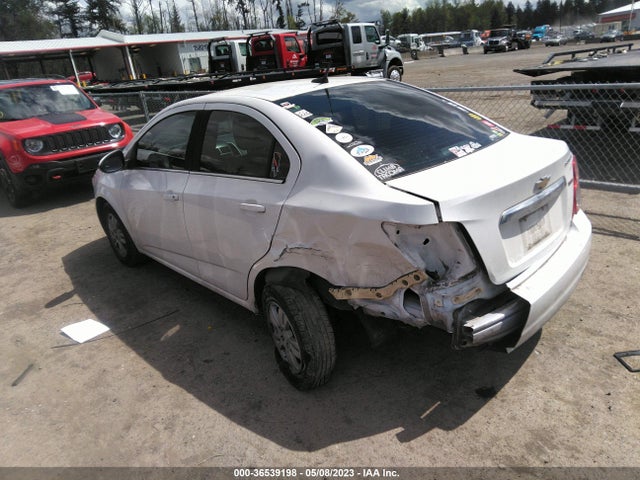 Chevrolet SONIC LT 2014 1G1JC5SB9E4147479 Image 3