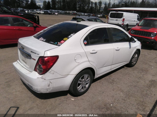 Chevrolet SONIC LT 2014 1G1JC5SB9E4147479 Image 4
