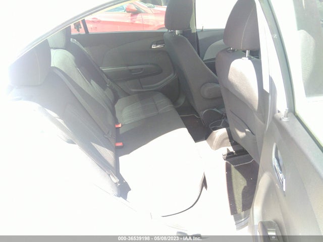 Chevrolet SONIC LT 2014 1G1JC5SB9E4147479 Image 8
