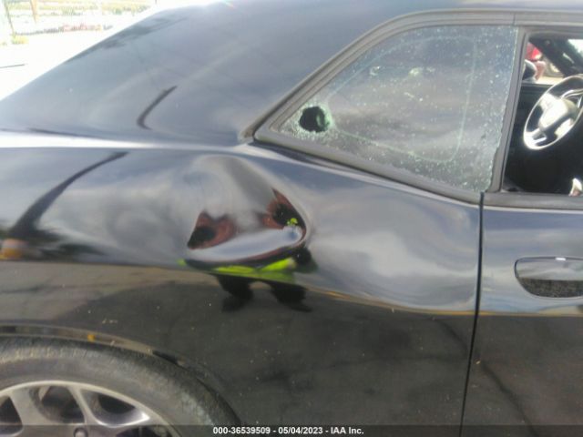 2C3CDZBG8FH757687 Dodge Challenger Sxt Plus