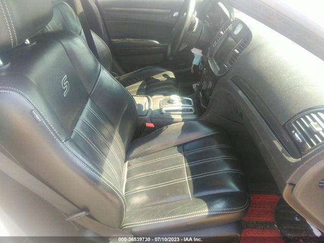 2C3CCAGG6GH304845 Chrysler 300 300s