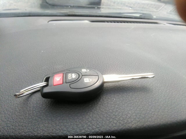 2013 NISSAN SENTRA SR VIN: 3N1AB7AP1DL740283