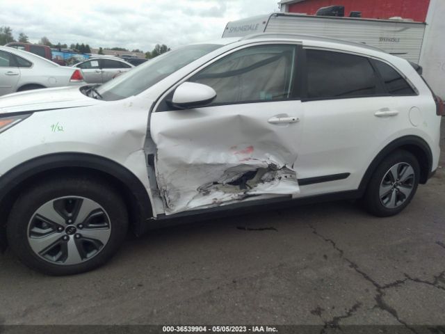 KNDCB3LC1K5305706 KIA NIRO LX