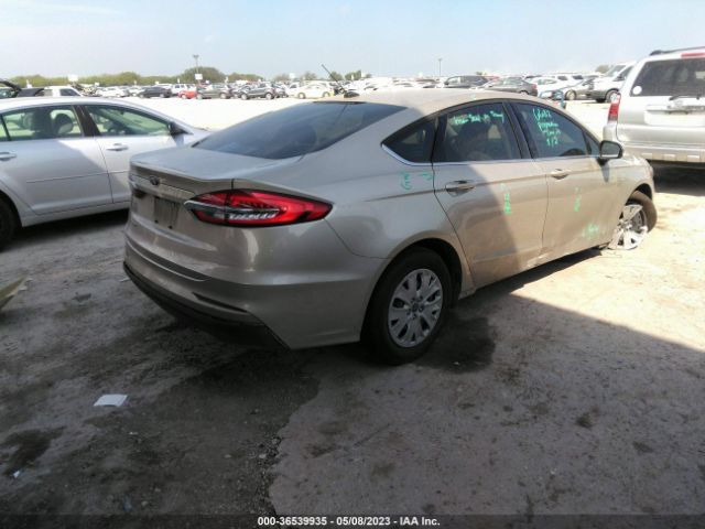 3FA6P0G79KR103256 Ford FUSION S
