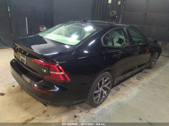 2019 Volvo S60, VIN: 7JR102FK8KG007153