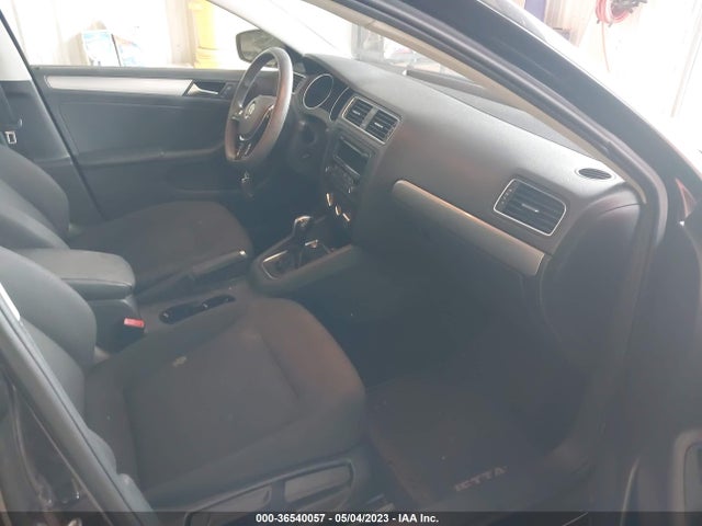 3VWD17AJ5FM407376 Volkswagen Jetta Sedan 1.8t Se
