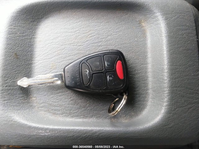 2005 DODGE GRAND CARAVAN SXT VIN: 2D4GP44L65R464058