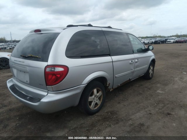 2005 DODGE GRAND CARAVAN SXT VIN: 2D4GP44L65R464058