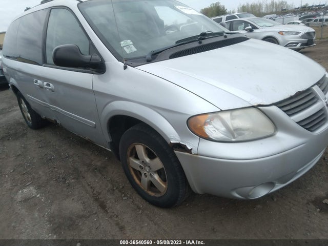 2005 DODGE GRAND CARAVAN SXT VIN: 2D4GP44L65R464058