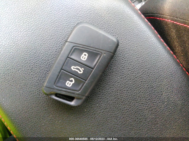 3VW6T7BU4KM257640 Volkswagen Jetta Gli S