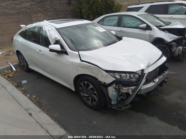 2018 19XFC2F75JE207672 main image