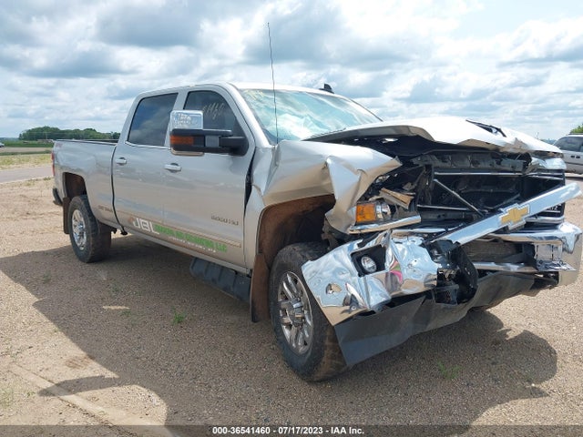 2018 1GC1KWEY2JF281037 main image