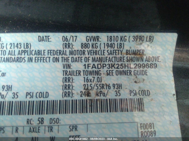 Ford FOCUS SE 2017 1FADP3K25HL299689 Image 10