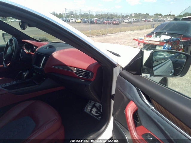 2019 Maserati Levante, VIN: ZN661YUL2KX335313