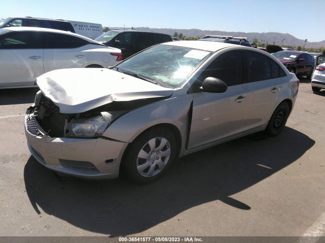Chevrolet Cruze Ls Auto 2014 1G1PA5SH4E7138370 Image 2