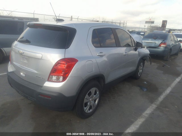 Chevrolet TRAX LS 2016 3GNCJKSB4GL263536 Image 4