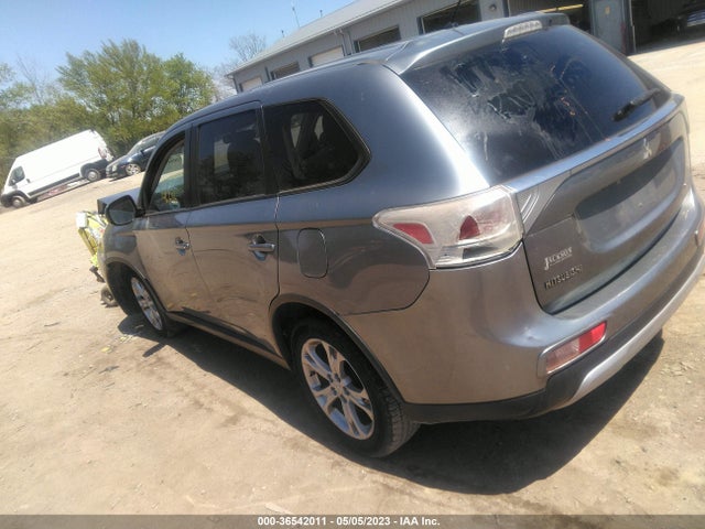 2015 MITSUBISHI OUTLANDER JA4AZ3A37FZ012391 Photo 2