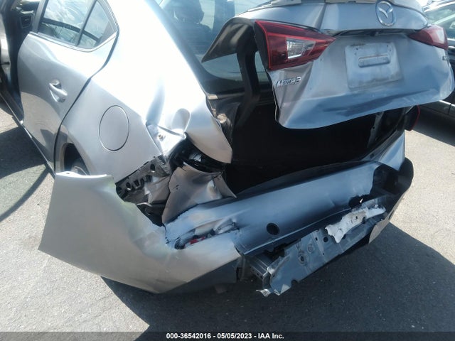Mazda Mazda3 I Touring 2016 JM1BM1V74G1322170 Image 7