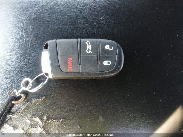 2C3CCAAGXEH199880 Chrysler 300