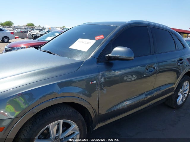 WA1BCCFS2JR009204 Audi Q3 Premium/sport Premium