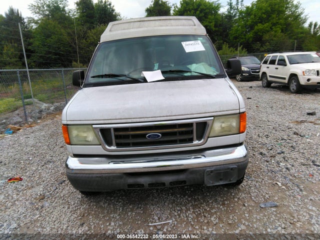 2005 FORD ECONOLINE CARGO VAN RECREATIONAL VIN: 1FDNS24L85HA22946