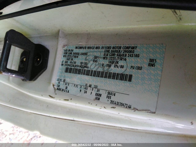 2005 FORD ECONOLINE CARGO VAN RECREATIONAL VIN: 1FDNS24L85HA22946