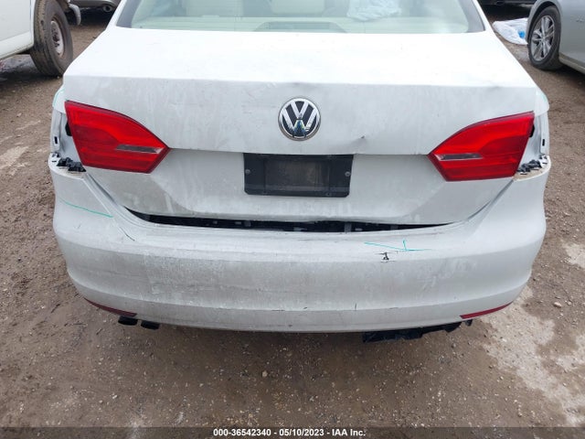 3VWD07AJ8EM414484 Volkswagen Jetta Sedan Se
