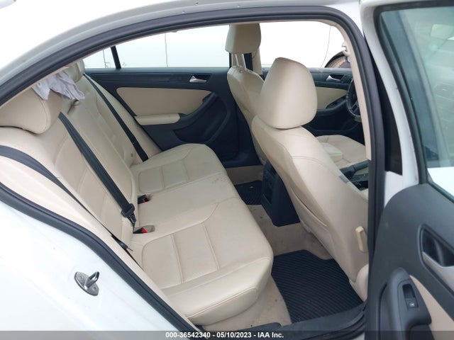 3VWD07AJ8EM414484 Volkswagen Jetta Sedan Se