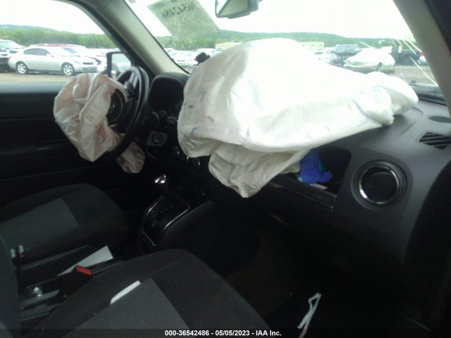 1C4NJRFB3HD165691 Jeep Patriot Latitude