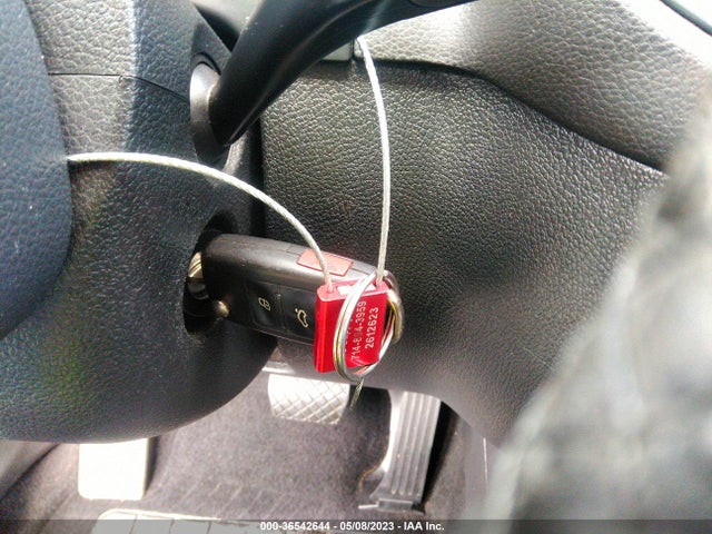 WVGAV3AX0EW525952 Volkswagen TIGUAN S