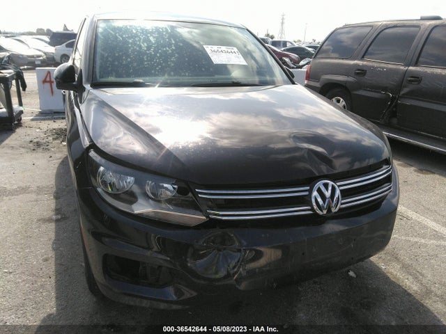 WVGAV3AX0EW525952 Volkswagen TIGUAN S