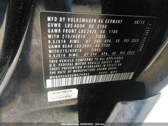WVGAV3AX0EW525952 Volkswagen TIGUAN S