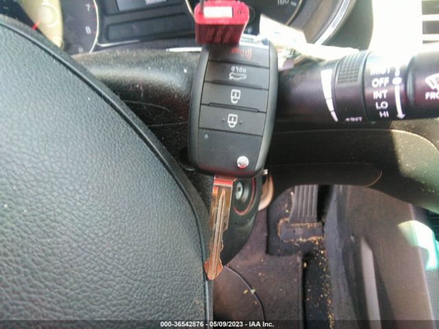 3KPFL4A76JE217758 KIA FORTE S