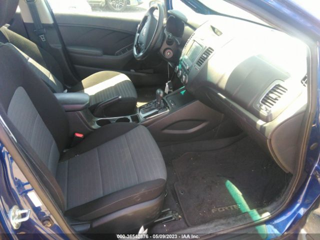 3KPFL4A76JE217758 KIA FORTE S