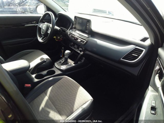 KNDEUCAA4M7092083 KIA SELTOS S