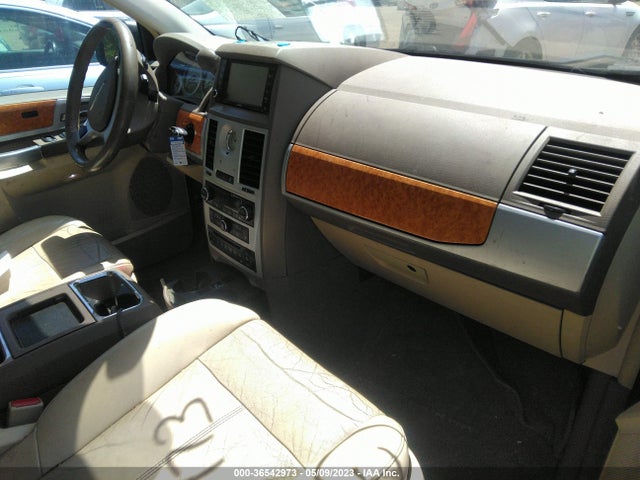 2010 CHRYSLER TOWN & COUNTRY LIMITED VIN: 2A4RR6DX2AR148305