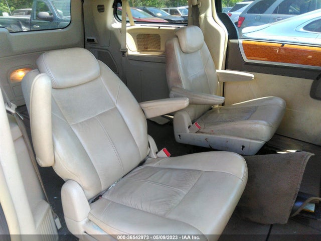 2010 CHRYSLER TOWN & COUNTRY LIMITED VIN: 2A4RR6DX2AR148305