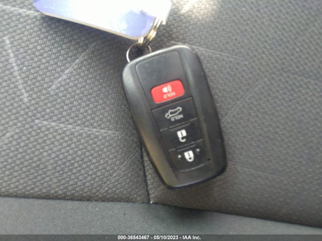 Toyota Rav4 Xle 2019 JTMP1RFV0KD506183 Image 3
