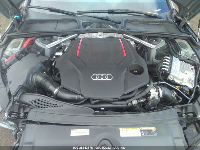 2022 Audi S4, VIN: WAUB4AF44NA030033