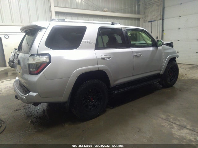 Toyota 4RUNNER SR5 2018 JTEBU5JR2J5556558 Image 6