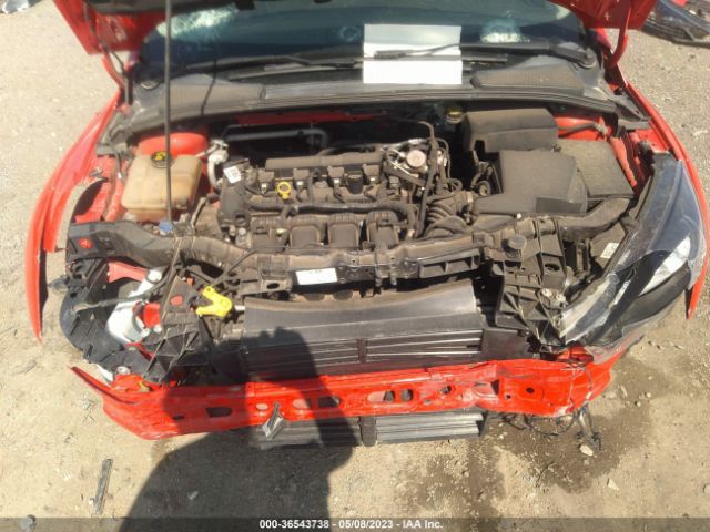 1FADP3K21GL383412 Ford FOCUS SE