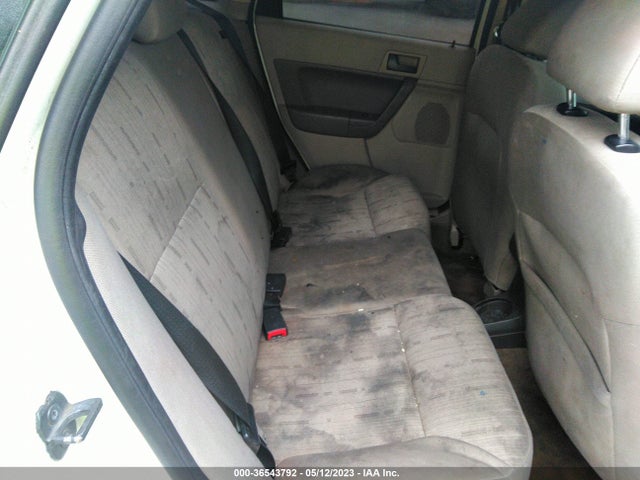 2011 FORD FOCUS SE VIN: 1FAHP3FN2BW104207