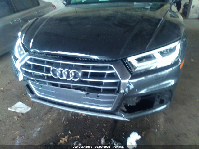 WA1BNAFY2J2203937 Audi Q5 Premium Plus