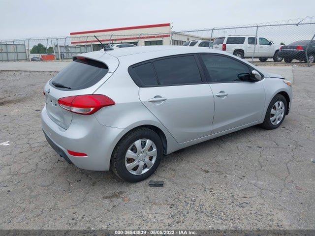 2017 Kia Forte, VIN: KNAFK5A85H5712005