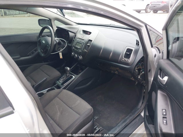 2017 Kia Forte, VIN: KNAFK5A85H5712005