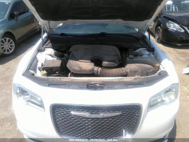 2C3CCAEG8HH586443 Chrysler 300