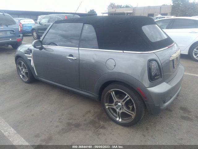 2010 MINI COOPER CONVERTIBLE S VIN: WMWMS3C54ATY09261